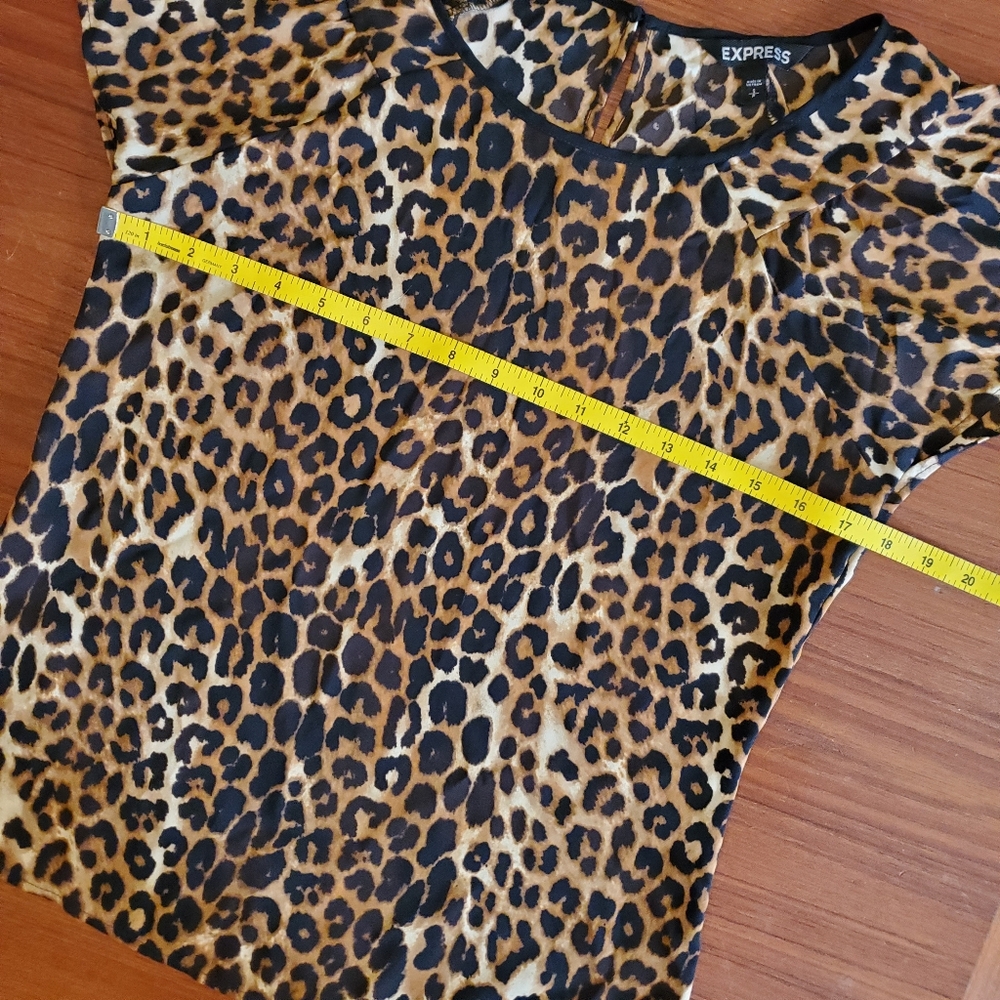 Express Leopard blouse SP - Picture 3 of 9